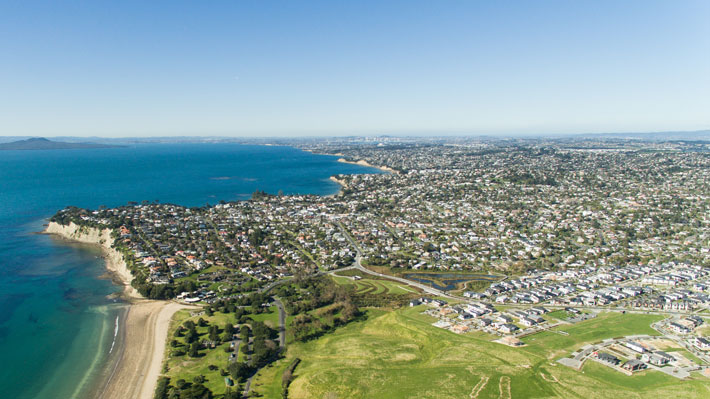 Auckland-Long-Bay-iStock-607776706