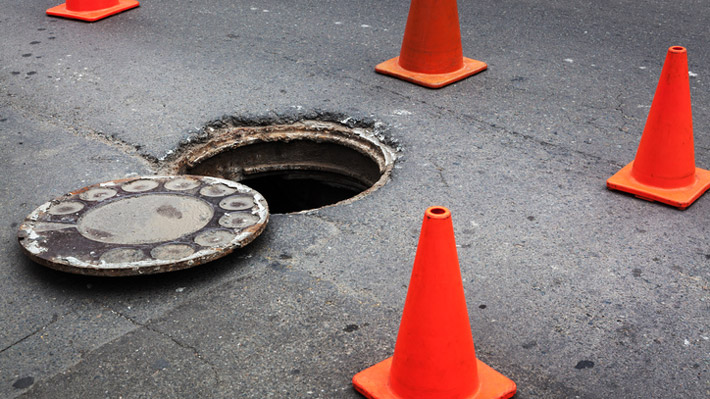 Manhole-iStock-507839452