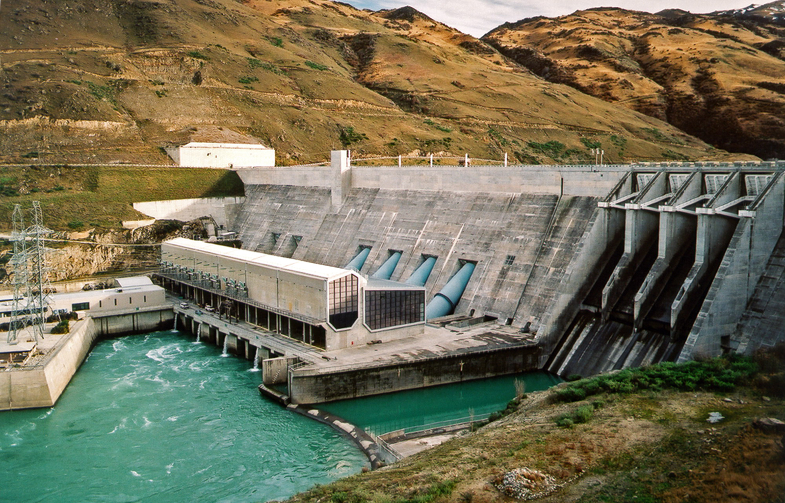 Энергия воды в реке. ГЭС Канады. Таум Саук ГЭС. ГЭС Белу Монти. ГЭС Кадырья.